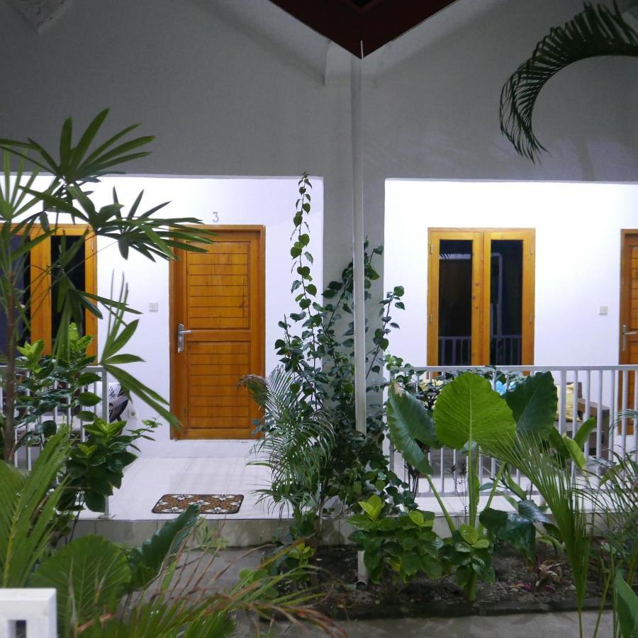 Rumah Side Apartman Gili Trawangan Kültér fotó